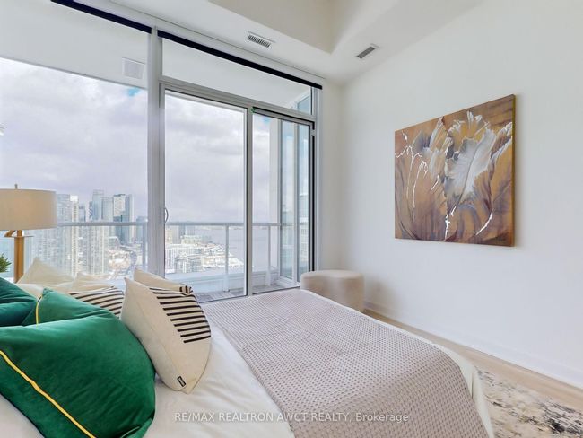 PH02 - 17 Bathurst St, Condo with 3 bedrooms, 3 bathrooms and null parking in Toronto ON | Image 14