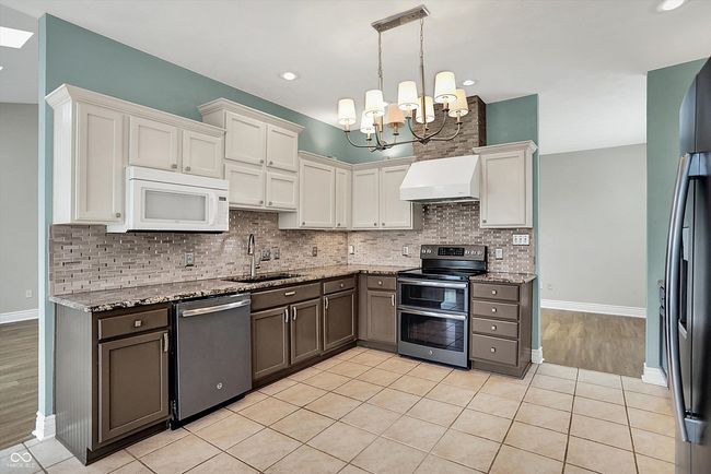 13841 Waywing Ct, House other with 4 bedrooms, 2 bathrooms and null parking in Carmel IN | Image 13