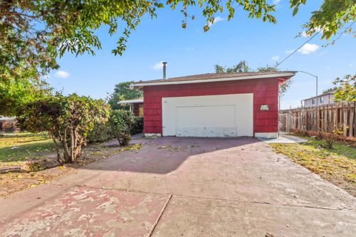 58 Solano Ave, Bay Point, CA, 94565-1618 | Card Image