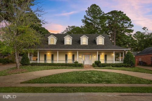 8705 W Wilderness Way, Shreveport, LA, 71106-6826 | Card Image