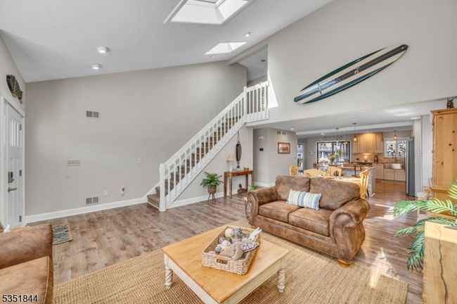 8 Bahia Ct, House other with 4 bedrooms, 3 bathrooms and null parking in Brick NJ | Image 18