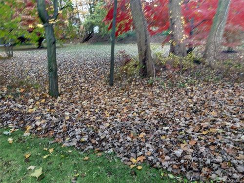 1082-1078 Violet Ave, Hyde Park, NY, 12538-1684 | Card Image