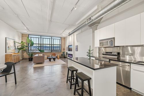 1105-2929 Chicago Ave, Minneapolis, MN, 55407-5014 | Card Image