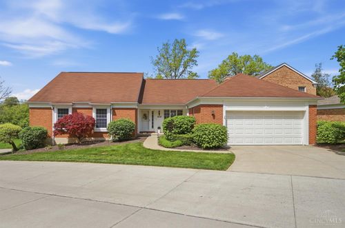3040 Country Woods Lane, Green Twp, OH, 45248 | Card Image