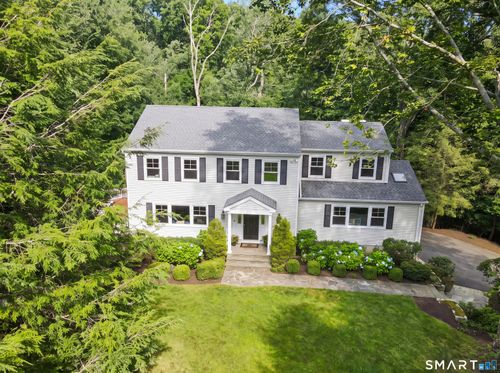 9 Nursery Ct, Norwalk, CT, 06850-1733 | Card Image