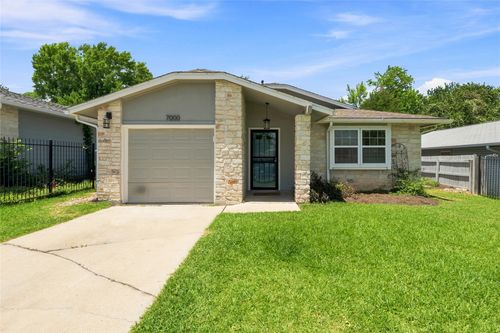 7000 Shannon Dr, Austin, TX, 78724-3664 | Card Image