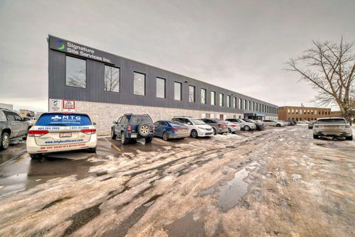 {{alt}} | Card Image