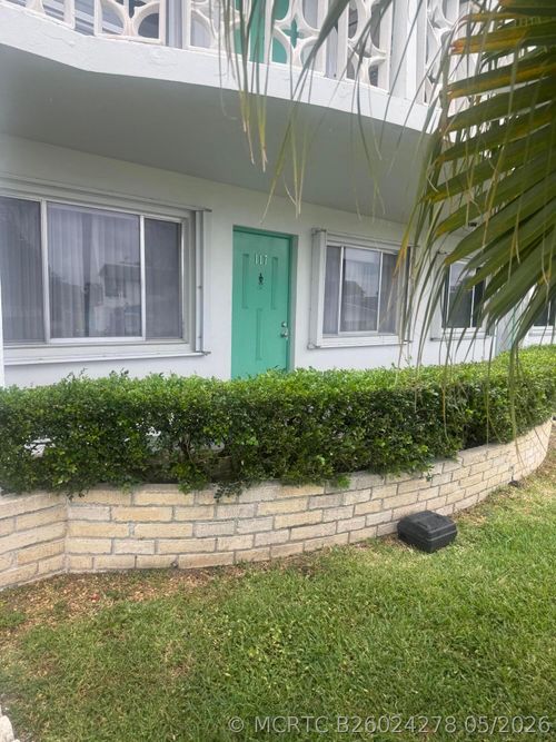 117-2381 Sunset Ave, Lake Worth Beach, FL, 33461-5642 | Card Image