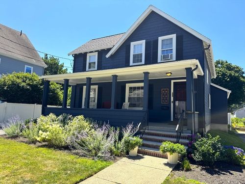 35 Emerson St, Wakefield, MA, 01880-2214 | Card Image