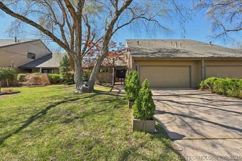 1-5916 S Atlanta Place, Tulsa, OK, 74105 | Card Image