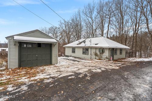 11 Troy St, Fort Johnson, NY, 12070-1557 | Card Image