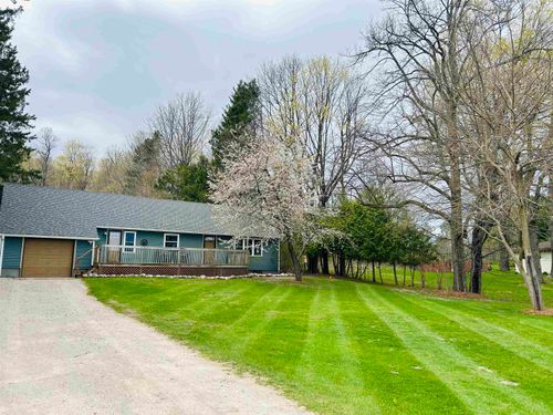 8408 S Schomberg Rd, Cedar, MI, 49621-8866 | Card Image