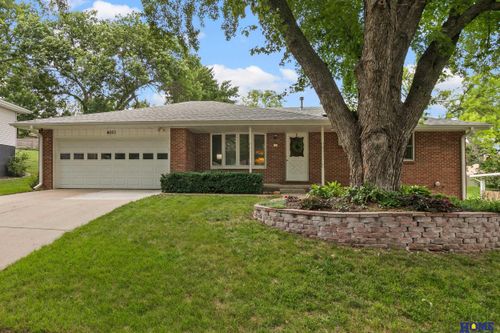 4001 Belridge Dr, Lincoln, NE, 68521-1923 | Card Image