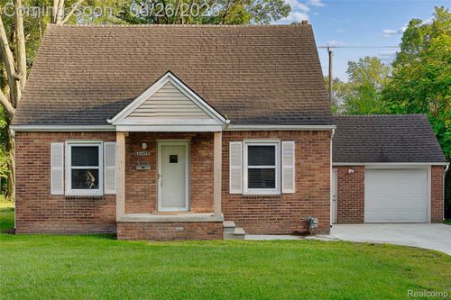 31979 Kathryn St, Garden City, MI, 48135-3333 | Card Image