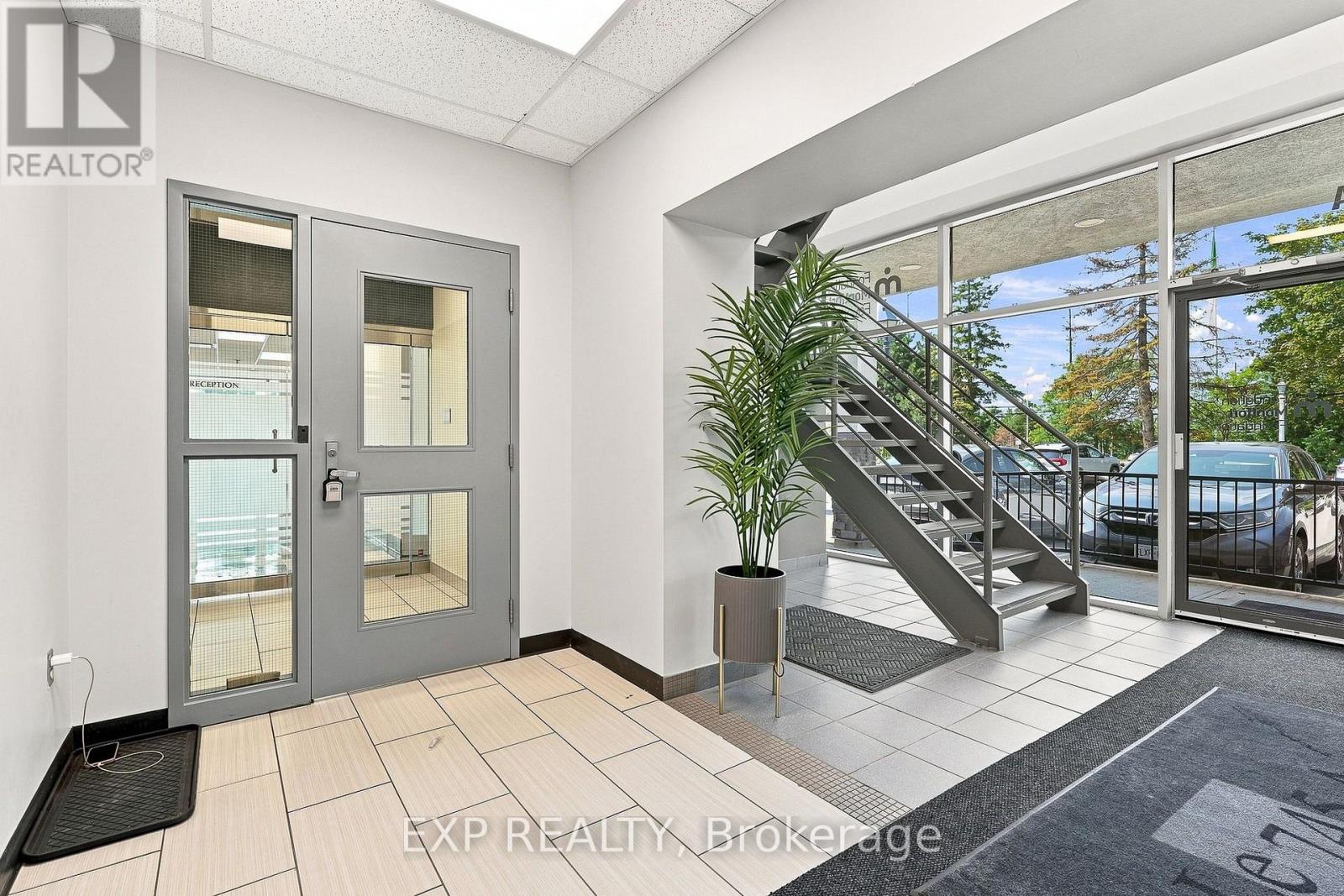 Commercial Lease in Ottawa 4