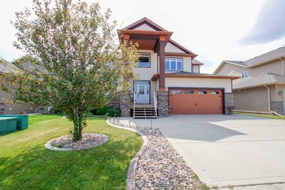 64 Cyprus Rd, House detached with 4 bedrooms, 3 bathrooms and 5 parking in Blackfalds AB | Image 1