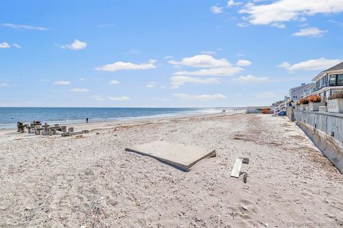 253 Broadway, Milford, CT, 06460-5826 | Card Image