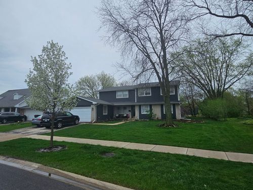128 Essex Rd, Elk Grove Village, IL, 60007-3937 | Card Image
