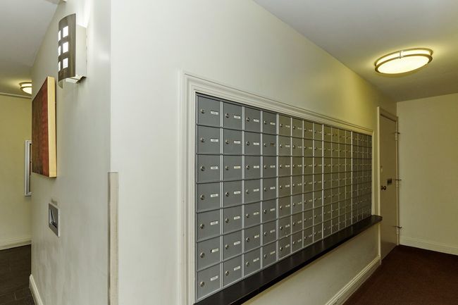 APT-1704 - 7033 N Kedzie Ave, Condo with 2 bedrooms, 2 bathrooms and 2 parking in Chicago IL | Image 33