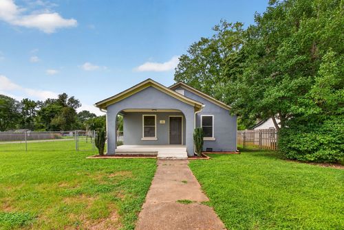 502 5th St, Lawrenceburg, TN, 38464-2842 | Card Image