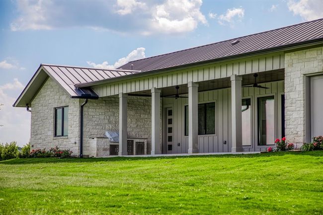 4961 Hartfield Rd, Home with 4 bedrooms, 5 bathrooms and 2 parking in Round Top TX | Image 20