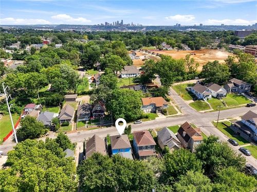 212 N Valley St, Kansas City, KS, 66102-5131 | Card Image