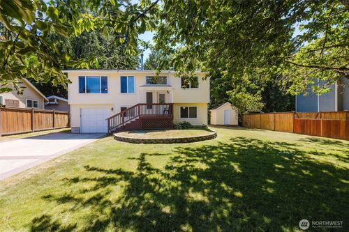 2025 Nw Mulholland Boulevard, Poulsbo, WA, 98370 | Card Image