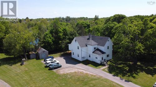 98 Victoria St W, Amherst, NS, B4H1C8 | Card Image