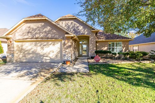 9505 Trailwood Dr, Denton, TX, 76207-6683 | Card Image
