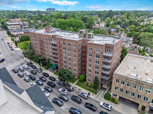 apt-6j-241 Northern Blvd, Douglaston, NY, 11362-1011 | Card Image