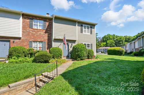 6044 Heath Valley Rd, Charlotte, NC, 28210-4355 | Card Image
