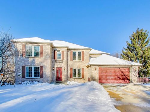 660 Robin Rdg, Elgin, IL, 60123-4715 | Card Image