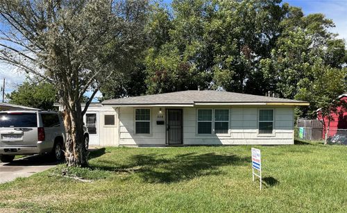 508 Honeysuckle Dr, La Marque, TX, 77568-4447 | Card Image