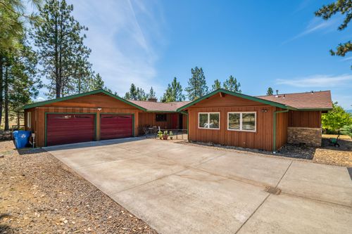 1159 Stevens Rd, Eagle Point, OR, 97524-6516 | Card Image