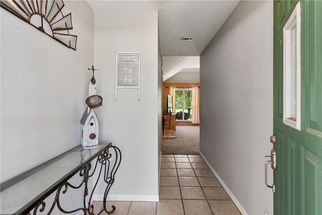 236 N Golfview Dr, House other with 3 bedrooms, 3 bathrooms and null parking in Hilltop Lakes TX | Image 5