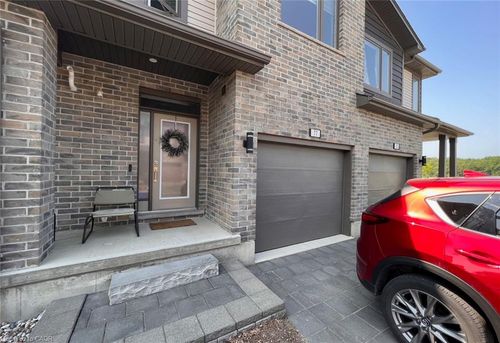77-1960 Dalmagarry Rd, London, ON, N6G0T8 | Card Image