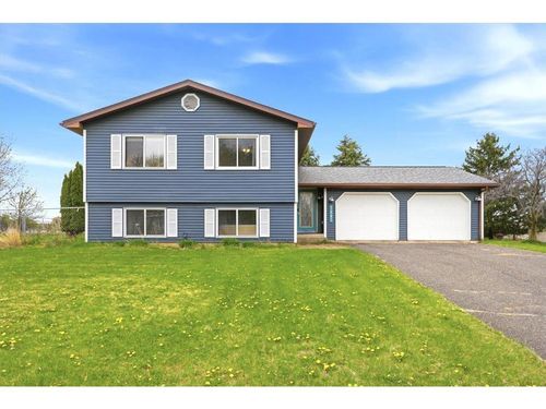 1441 Hallewood Blvd, New Richmond, WI, 54017-2402 | Card Image