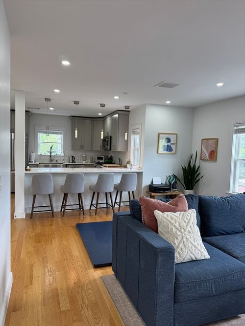 4-34 Park St, Newton, MA, 02458-2049 | Card Image
