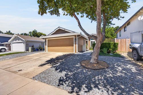 7157 Springmont Dr, Elk Grove, CA, 95758-4979 | Card Image