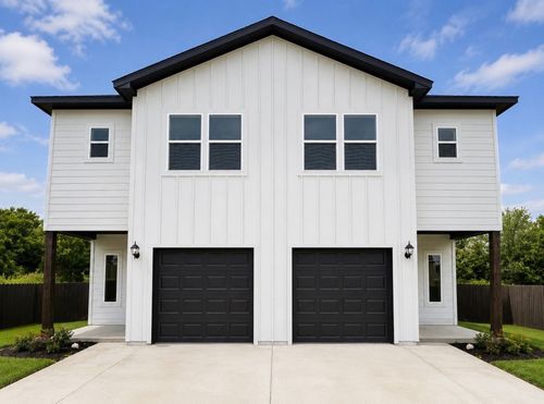 3121 Lumber St, Fort Worth, TX, 76112-7023 | Card Image