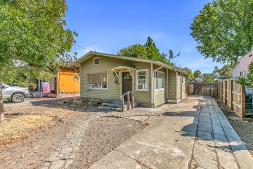 521 Park Ave, Medford, OR, 97501-3541 | Card Image