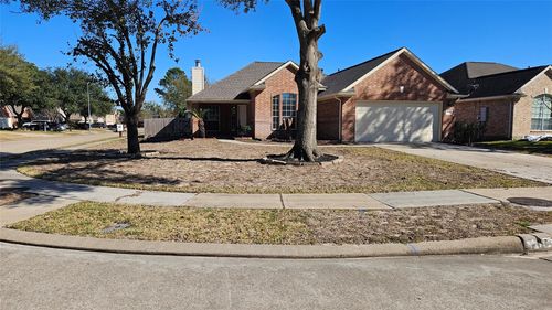 12114 Dover Mdw, Houston, TX, 77070-5243 | Card Image