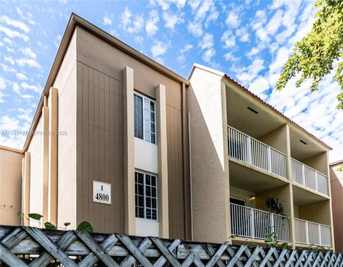 apt-206-4800 Nw 79th Ave, Doral, FL, 33166-5423 | Card Image
