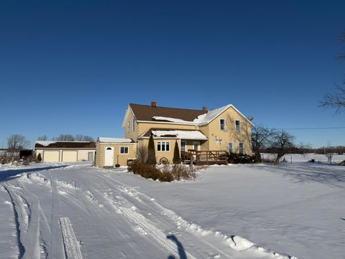 4215 Hill Rd, GREENLEAF, WI, 54126-9430 | Card Image