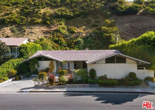 2068 N Beverly Dr, Beverly Hills, CA, 90210-1615 | Card Image