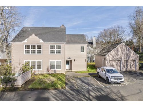 8700 Sw Curry Dr, Wilsonville, OR, 97070-5422 | Card Image