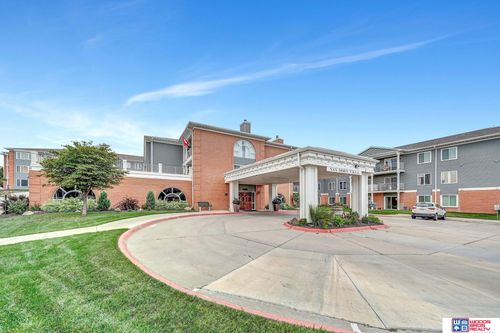 324-3001 S 51st Street Ct, Lincoln, NE, 68506-3749 | Card Image