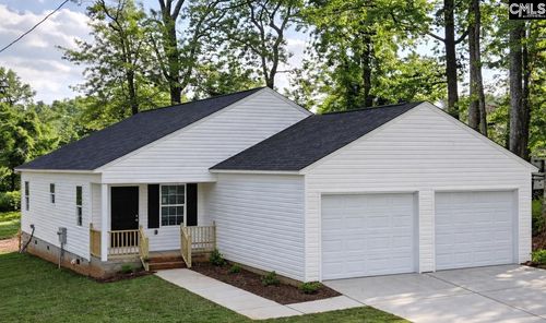 112 Coleman St, Ridgeway, SC, 29130-9343 | Card Image
