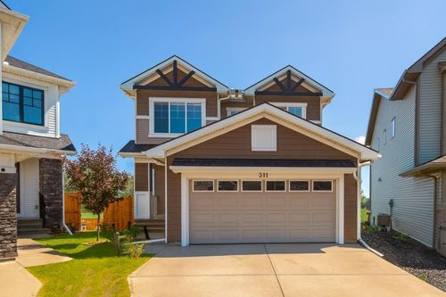 {{alt}} | Card Image