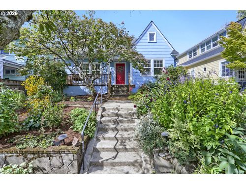 2833 Ne 8th Ave, Portland, OR, 97212-3126 | Card Image